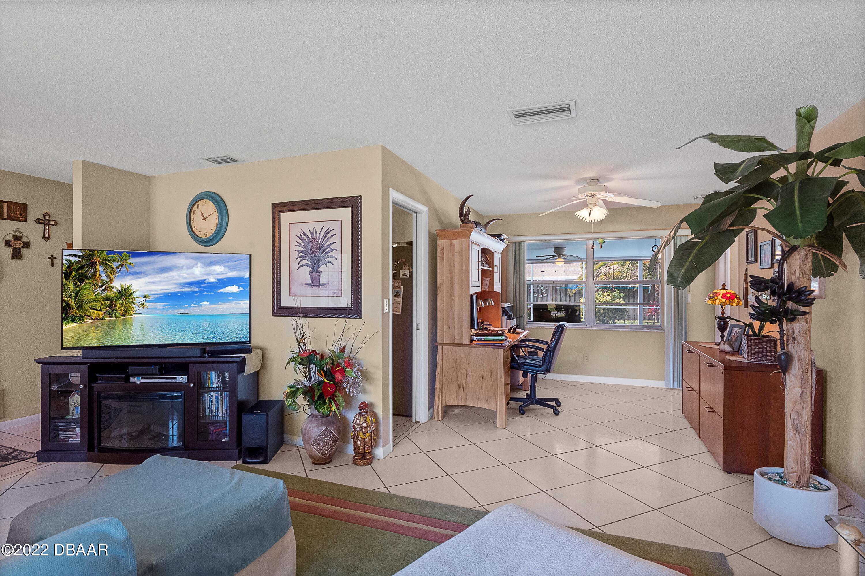 1328 Mardrake Road Daytona Beach, FL 32114 - Photo 7 of 42 8