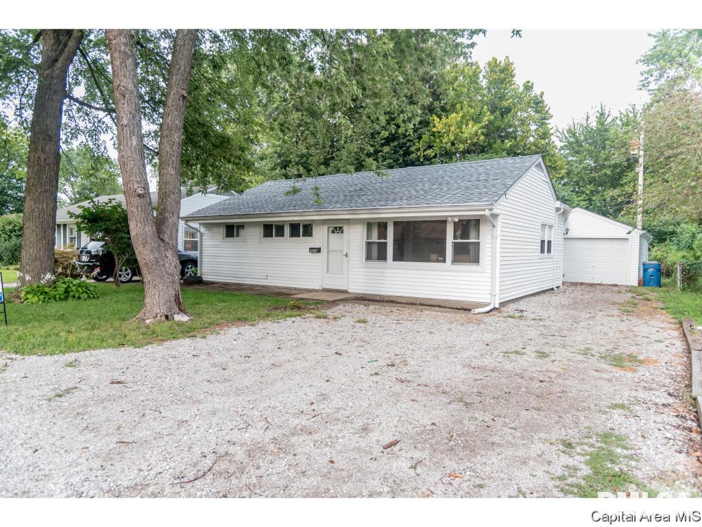 3216 Saxony Road Springfield, IL 62703 - Photo 1 of 24