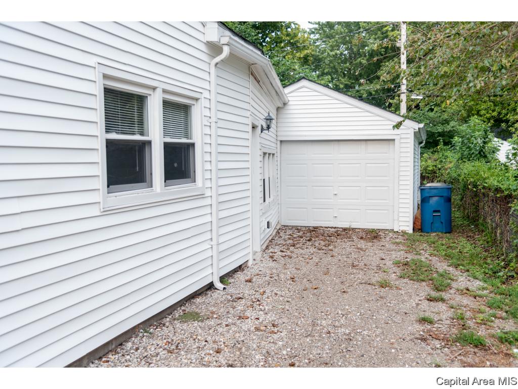 3216 Saxony Road Springfield, IL 62703 - Photo 23 of 24
