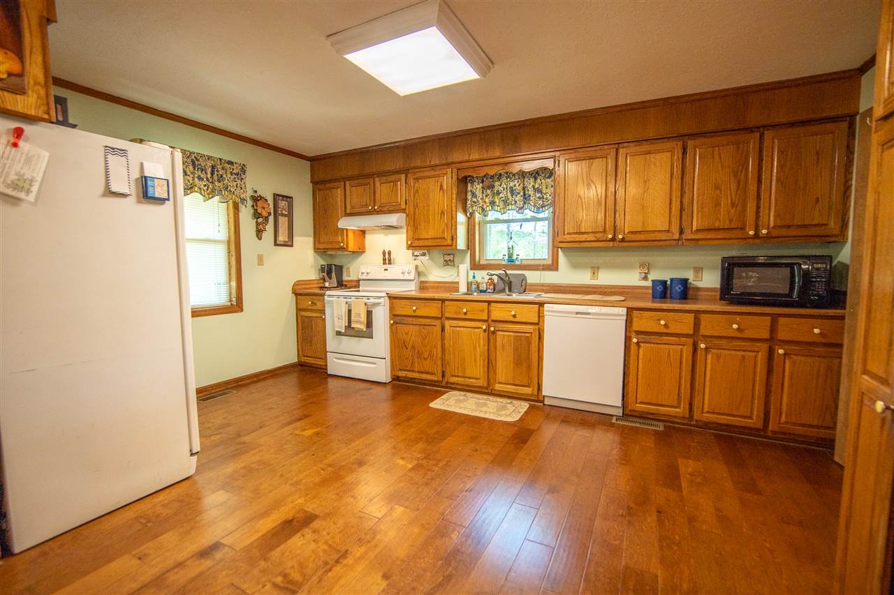 1571 Hubert Manul Road Michie, TN 38357 - Photo 11 of 25 Gallery Image 11