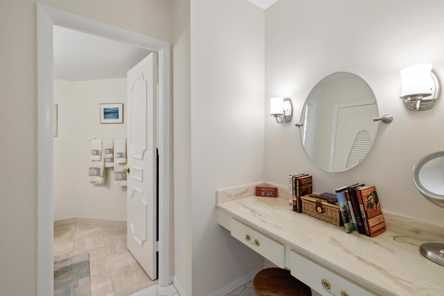 2860 South Ocean Boulevard, Unit 602 Palm Beach, FL 33480 - Photo 6 of 11 lapalma602guestbath