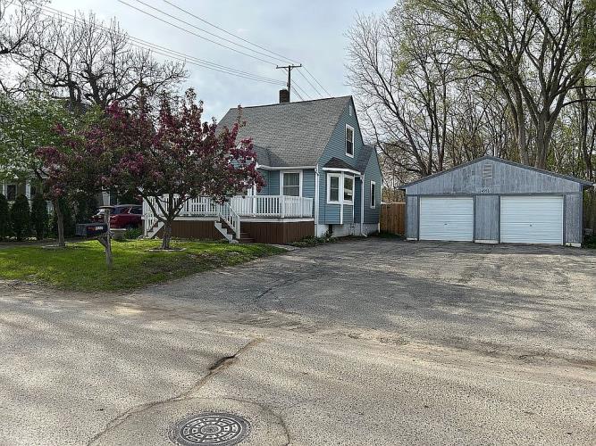 4551 Waterford Road Clarkston, MI 48346 - Photo 2 of 2