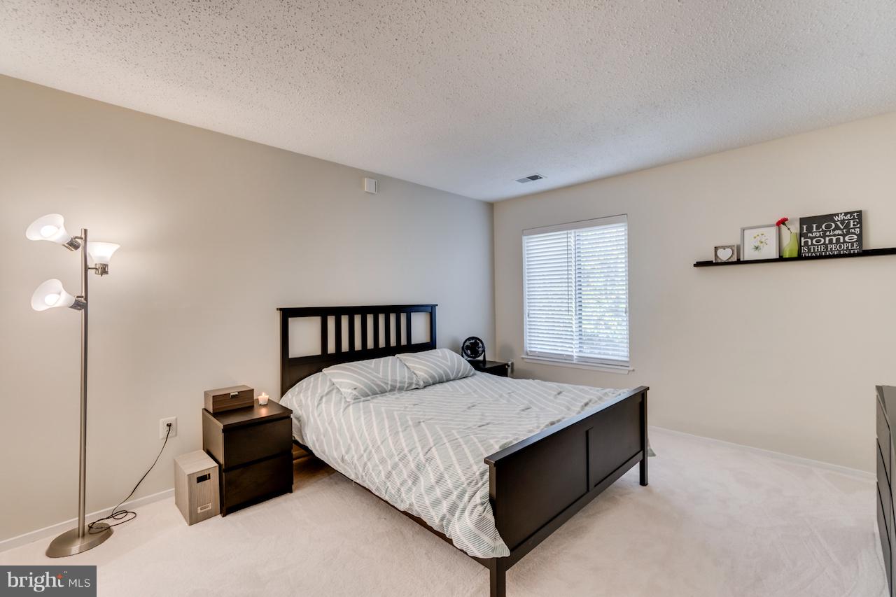 11031 Villaridge Court Reston, VA 20191 - Photo 17 of 38 Large Master Bedroom