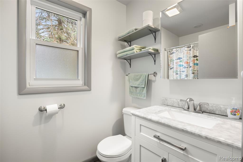 8171 Lakeshore Road Lexington, MI 48450 - Photo 26 of 45