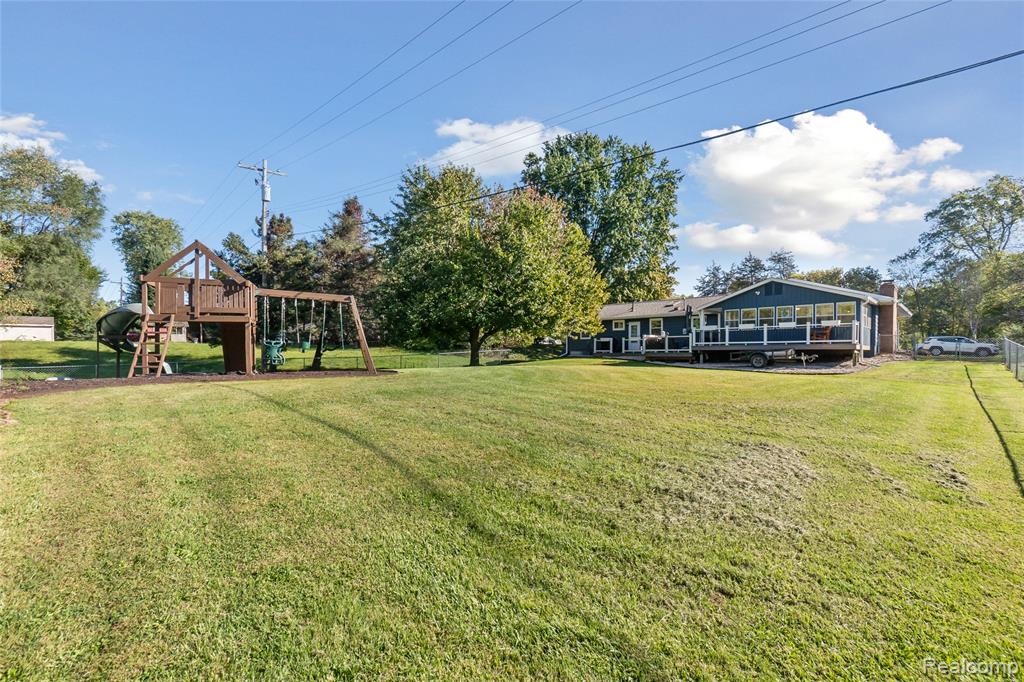 2135 Oak Grove Road Howell, MI 48855 - Photo 43 of 49