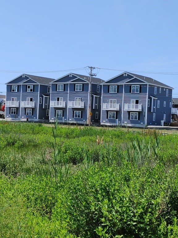 207 Beach Road, Unit C1 Salisbury, MA 01952 - Photo 4 of 30 Gallery Image 4
