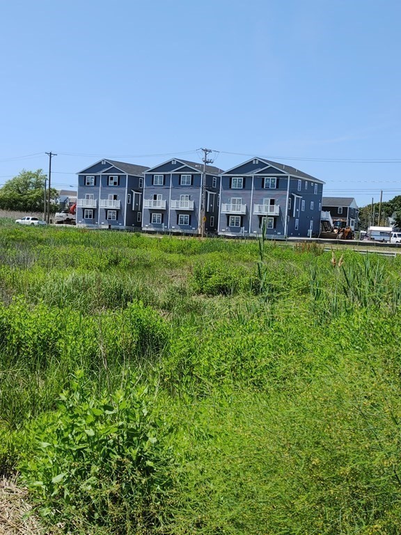 207 Beach Road, Unit C1 Salisbury, MA 01952 - Photo 5 of 30 Gallery Image 5