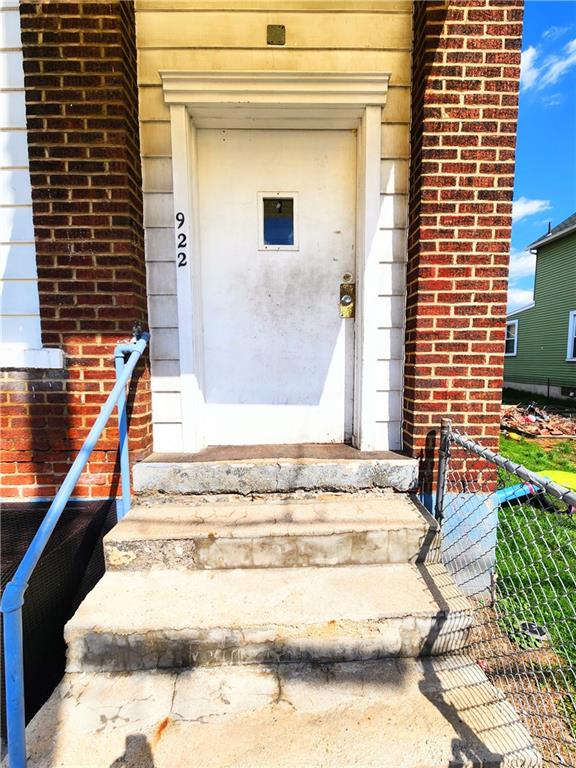 922 Hober Avenue, Unit 2 McKees Rocks, PA 15136 - Photo 1 of 7