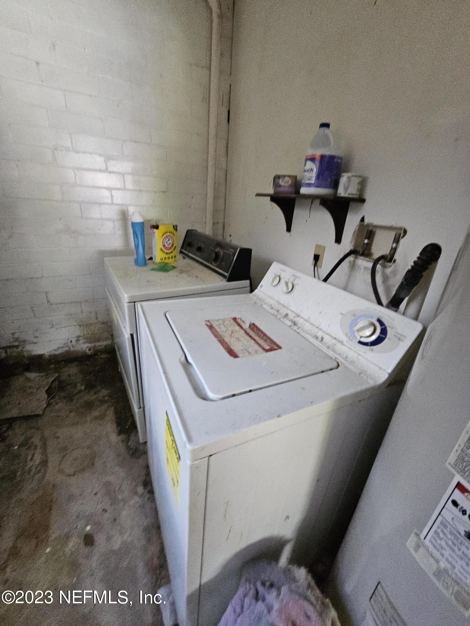 2609 Caladium Road Jacksonville, FL 32211 - Photo 19 of 21 laundry