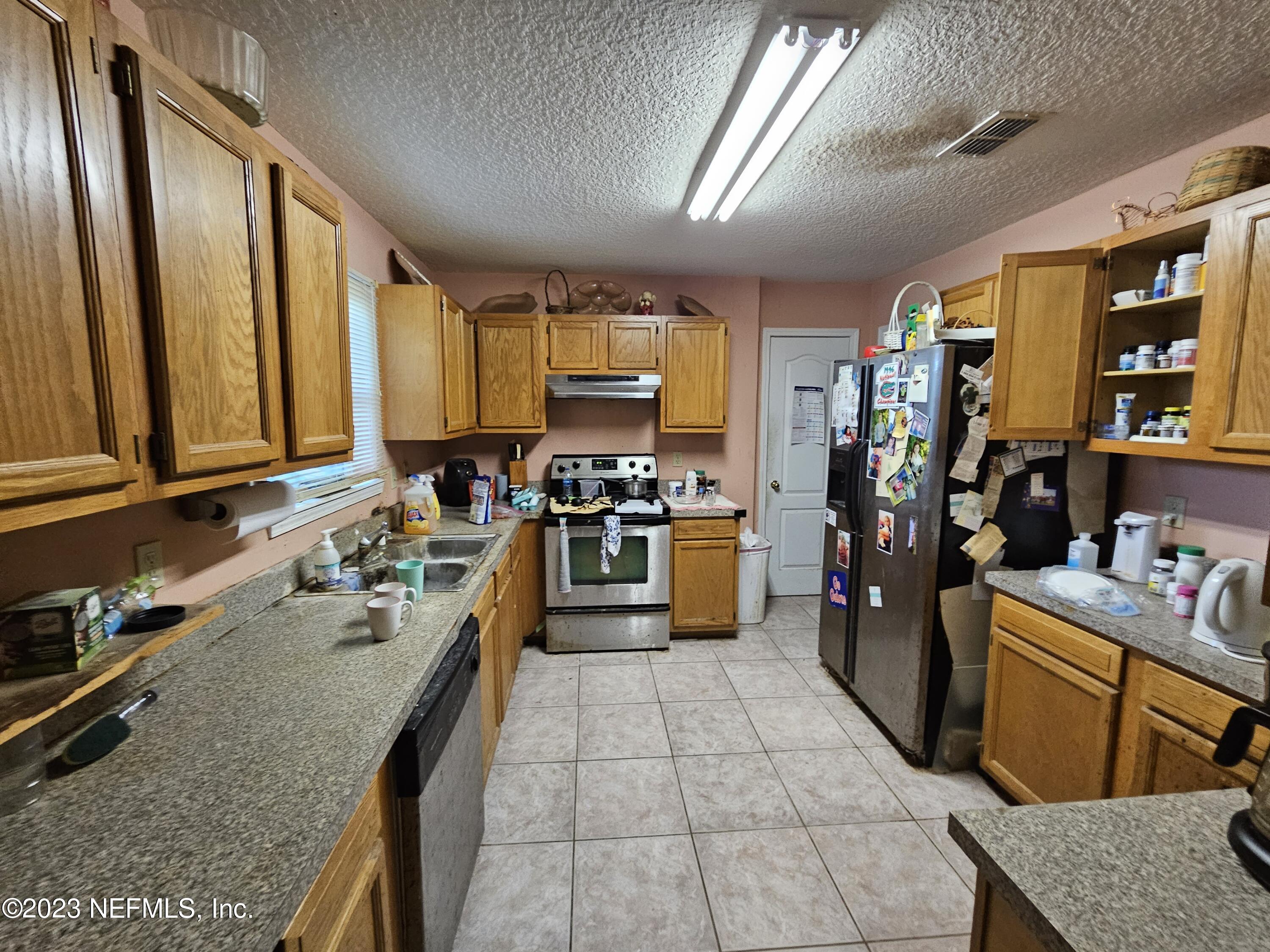 2609 Caladium Road Jacksonville, FL 32211 - Photo 7 of 21 kitchen1