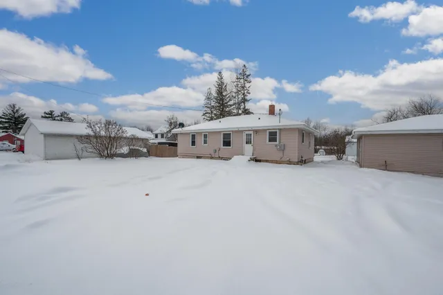$129,900 | 406 3rd Street Southeast, Deer River, MN 56636