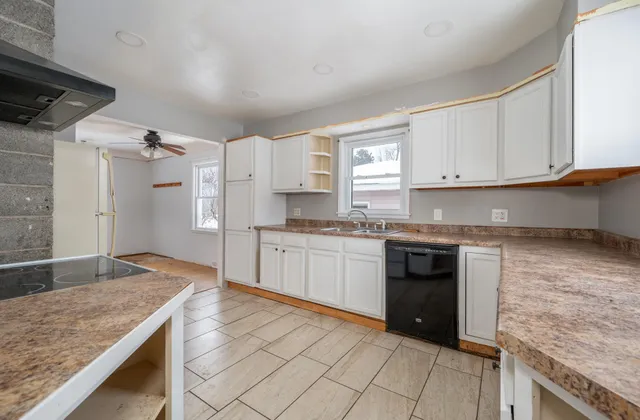 $129,900 | 406 3rd Street Southeast, Deer River, MN 56636