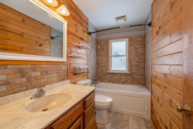 $129,900 | 406 3rd Street Southeast, Deer River, MN 56636