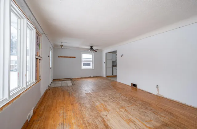 $129,900 | 406 3rd Street Southeast, Deer River, MN 56636