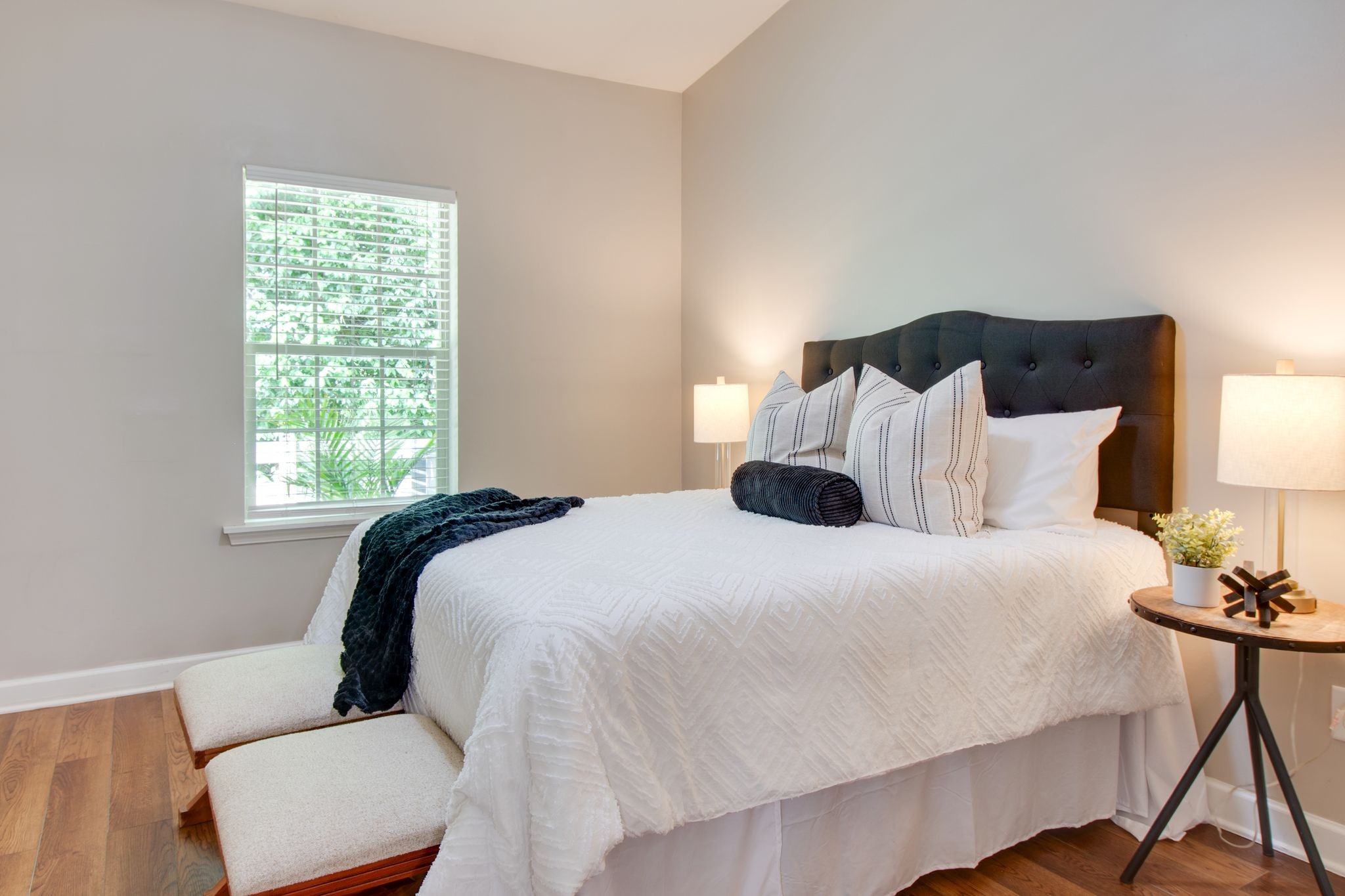 149 Velena Street Franklin, TN 37064 - Photo 17 of 27 a bedroom with a bed and a lamp