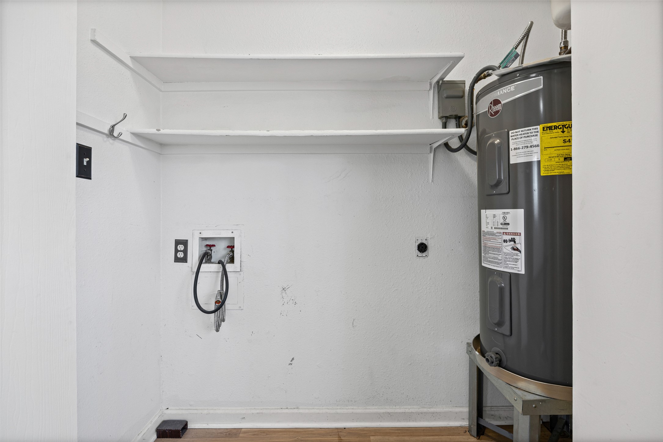 8100 Dunn Street, Unit B Austin, TX 78745 - Photo 14 of 29 a bathroom with a shower