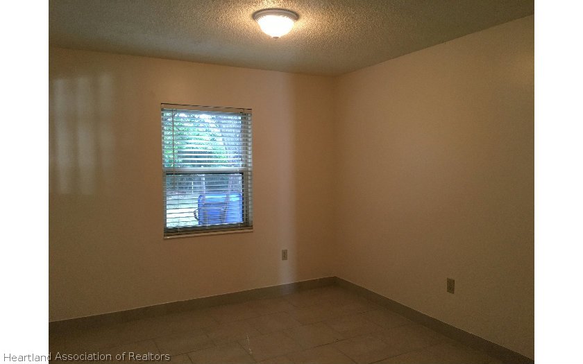 3025 Parkwood Road Sebring, FL 33872 - Photo 10 of 23 Gallery Image 10