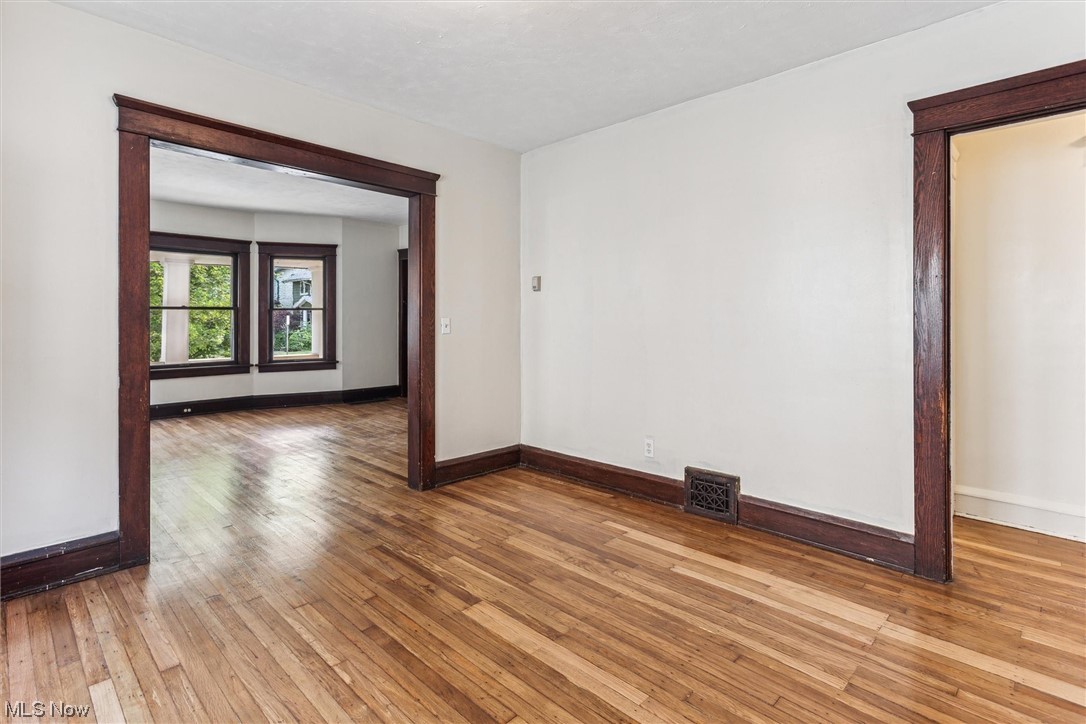 10229 Baltic Road Cleveland, OH 44102 - Photo 7 of 35 Gallery Image 7