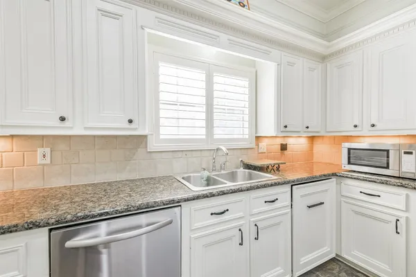 $539,900 | 2806 Eagle Creek Drive, Houston, TX 77345