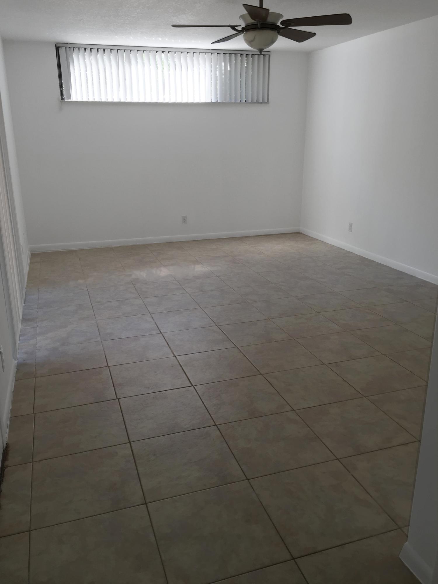 8152 Thames Boulevard, Unit D Boca Raton, FL 33433 - Photo 32 of 41 IMG_4399