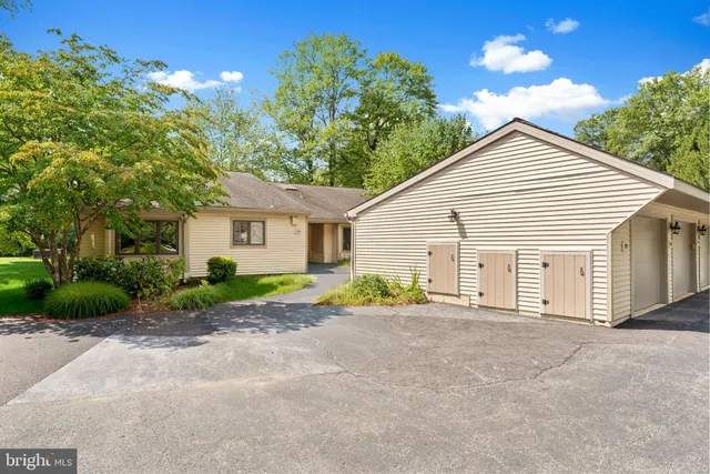 $639,000 | 975 Kennett Way, West Chester, PA 19380