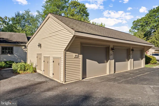 $639,000 | 975 Kennett Way, West Chester, PA 19380