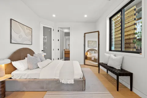 $5,750,000 | 3724 Laurel Way, Redwood City, CA 94062