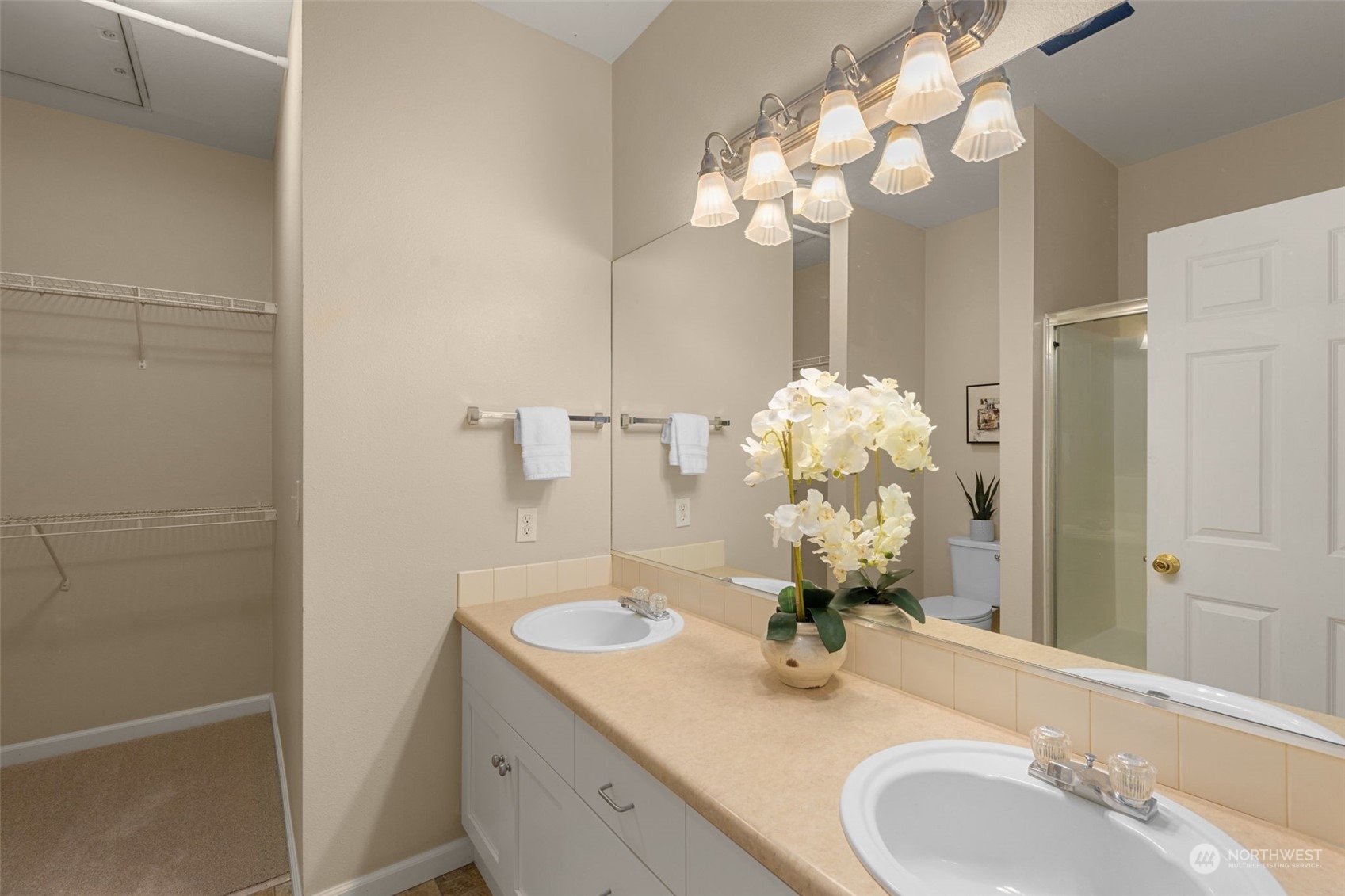 1800 Northeast 40th Street, Unit B5 Renton, WA 98056 - Photo 19 of 28