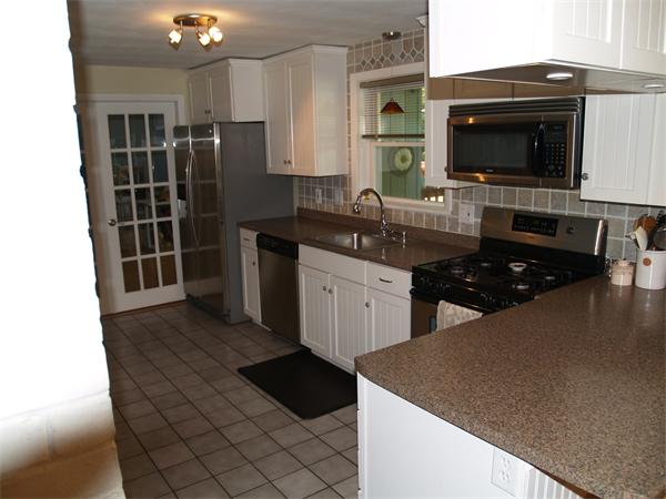 8 Herbert Road Chelmsford, MA 01824 - Photo 2 of 27