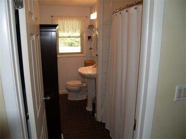 8 Herbert Road Chelmsford, MA 01824 - Photo 10 of 27
