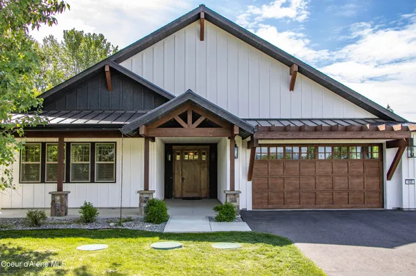 $1,499,000 | 403 Slaveck, Dover, ID 83825