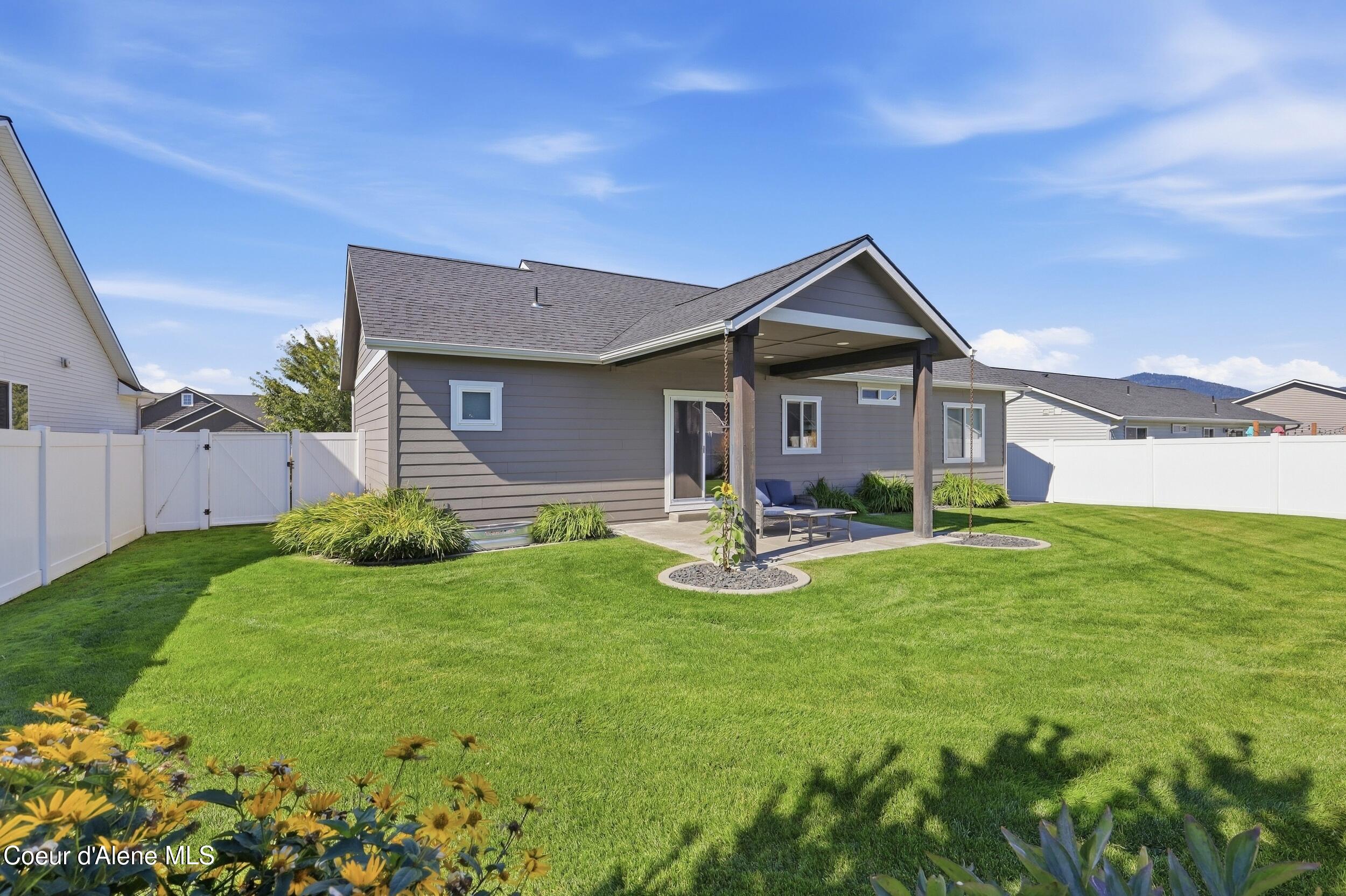 12090 Gipper Loop Rathdrum, ID 83858 - Photo 27 of 33 28_img_2011