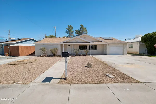 $3,800 | 7 South Catalina Street, Gilbert, AZ 85233