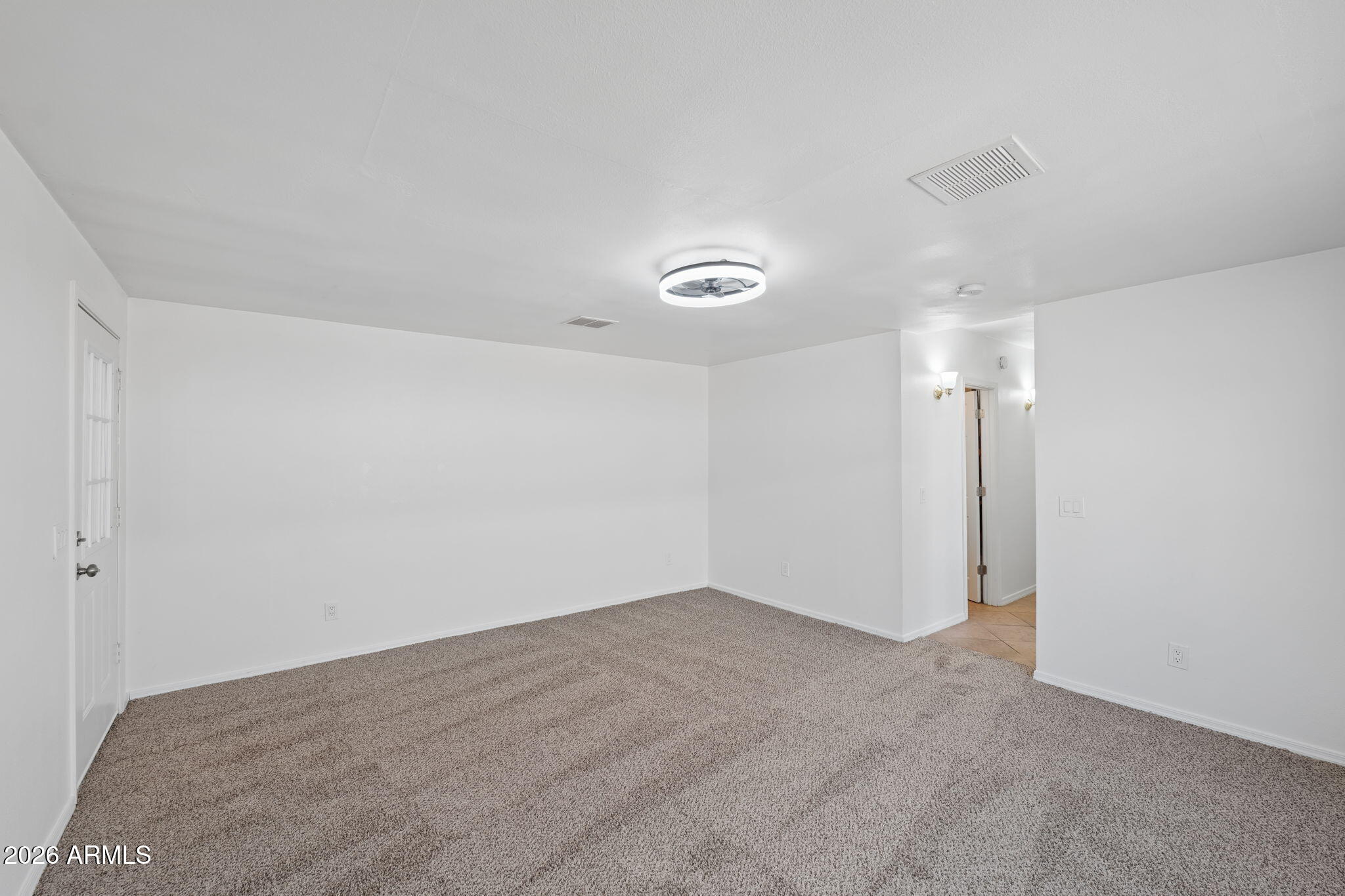 7 South Catalina Street Gilbert, AZ 85233 - Photo 13 of 33 13-web-or-mls-7-s-catalina-st