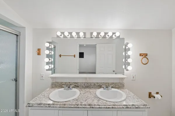 $3,600 | 7 South Catalina Street, Gilbert, AZ 85233