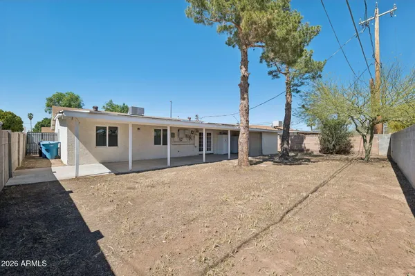 $3,600 | 7 South Catalina Street, Gilbert, AZ 85233