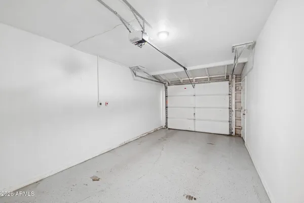 $3,800 | 7 South Catalina Street, Gilbert, AZ 85233