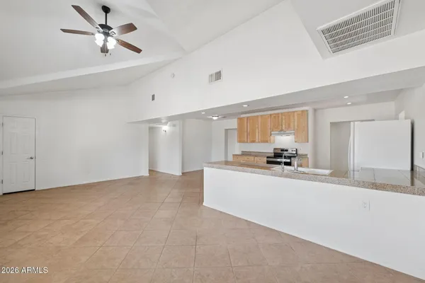 $3,300 | 7 South Catalina Street, Gilbert, AZ 85233