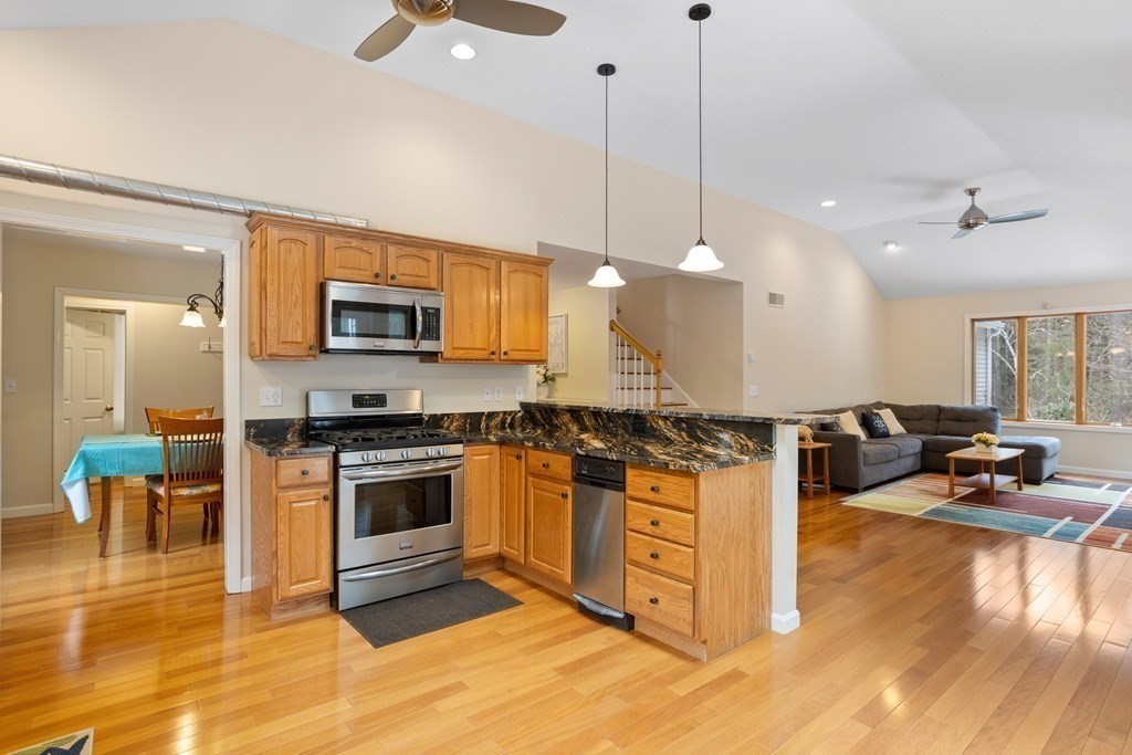 85 R Acton Road Westford, MA 01886 - Photo 15 of 42 Gallery Image 15
