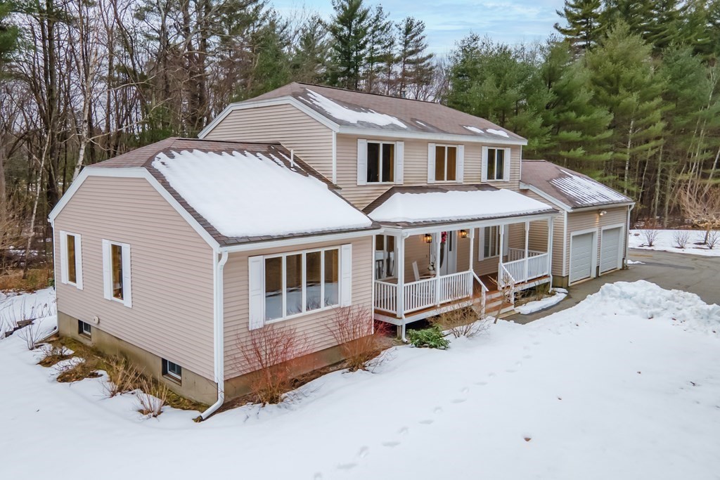 85 R Acton Road Westford, MA 01886 - Photo 2 of 42 Gallery Image 2