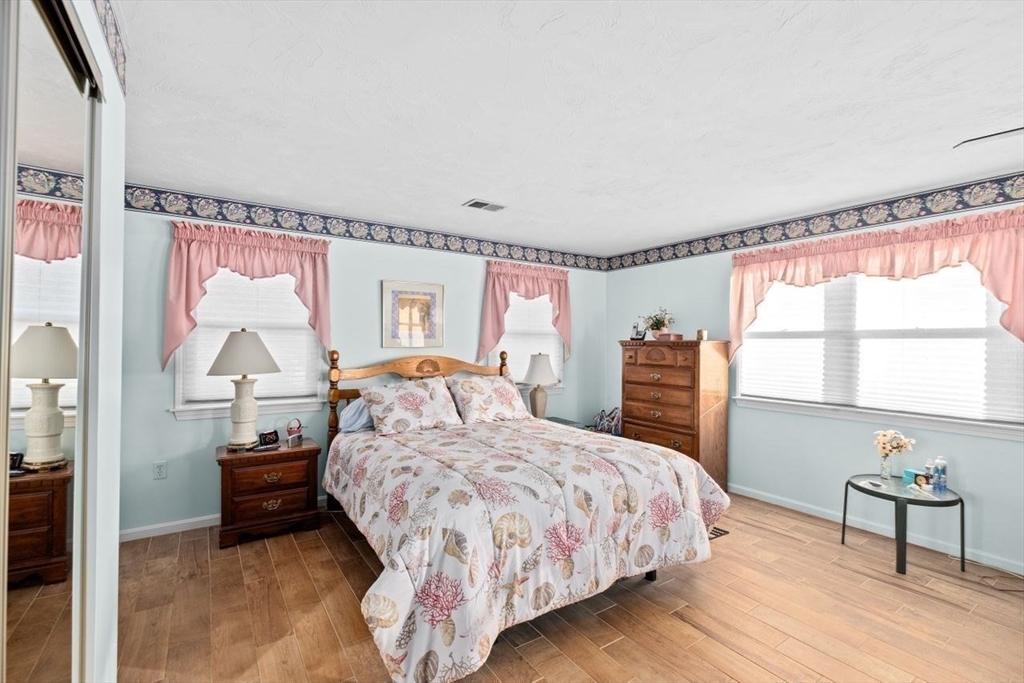 4 Michael Road Hingham, MA 02043 - Photo 11 of 41 Gallery Image 11