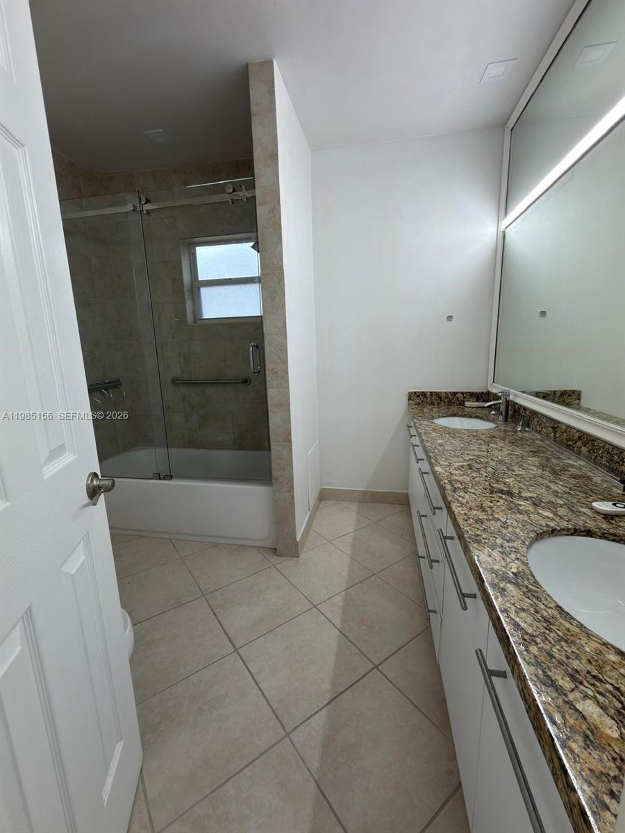 11840 Southwest 81st Road, Unit 1 Pinecrest, FL 33156 - Photo 14 of 19 Master Bath