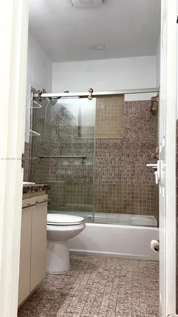 $4,500 | 11840 Southwest 81st Road, Unit 1, Pinecrest, FL 33156