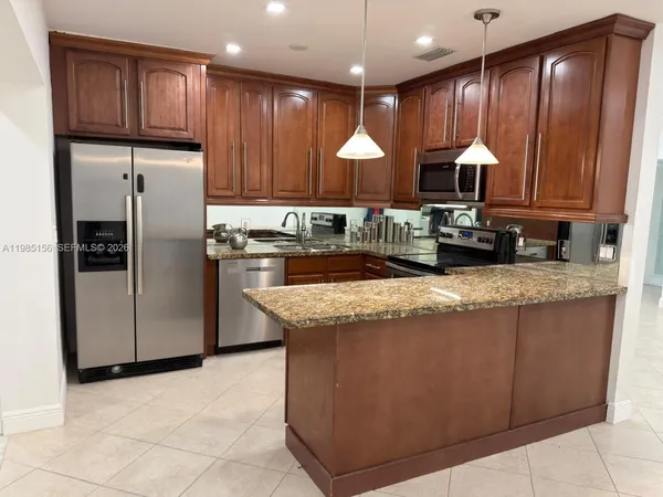 $4,500 | 11840 Southwest 81st Road, Unit 1, Pinecrest, FL 33156