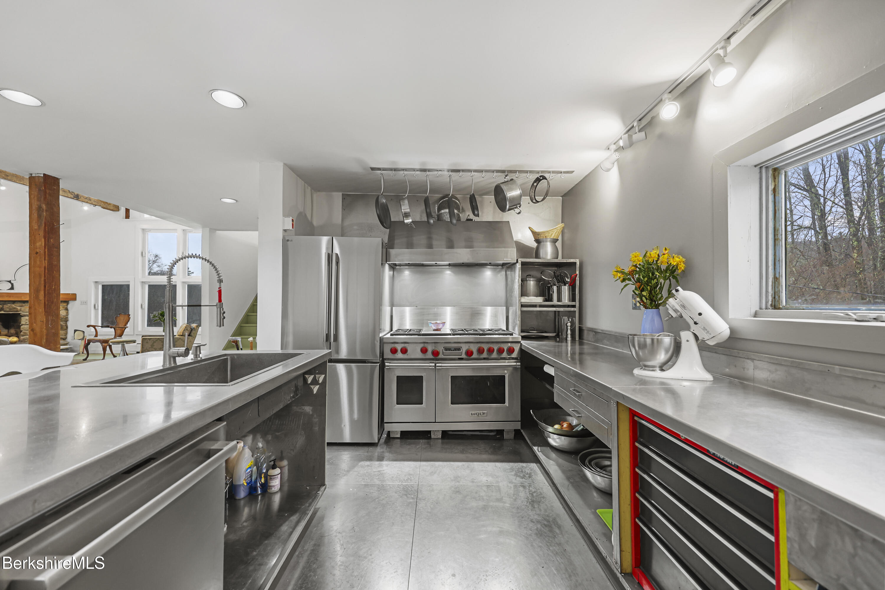 161 Otis Road Becket, MA 01223 - Photo 24 of 58 Kitchen