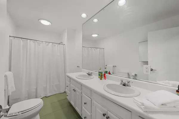 $560,000 | 161 Otis Road, Becket, MA 01223