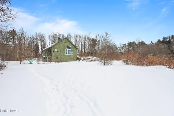 $560,000 | 161 Otis Road, Becket, MA 01223