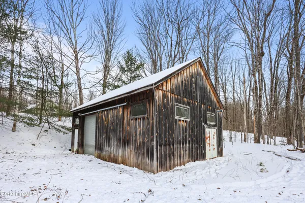 $560,000 | 161 Otis Road, Becket, MA 01223