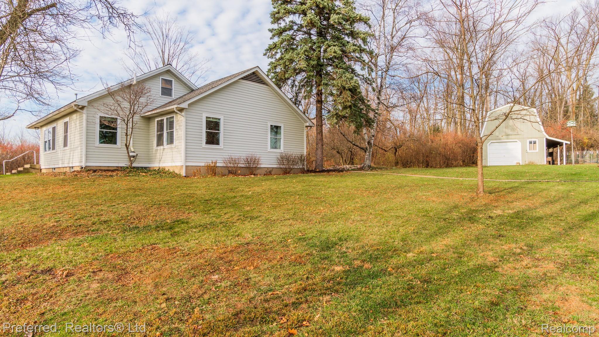 9901 Warren Road Plymouth, MI 48170 - Photo 3 of 39 Warren-07.jpg