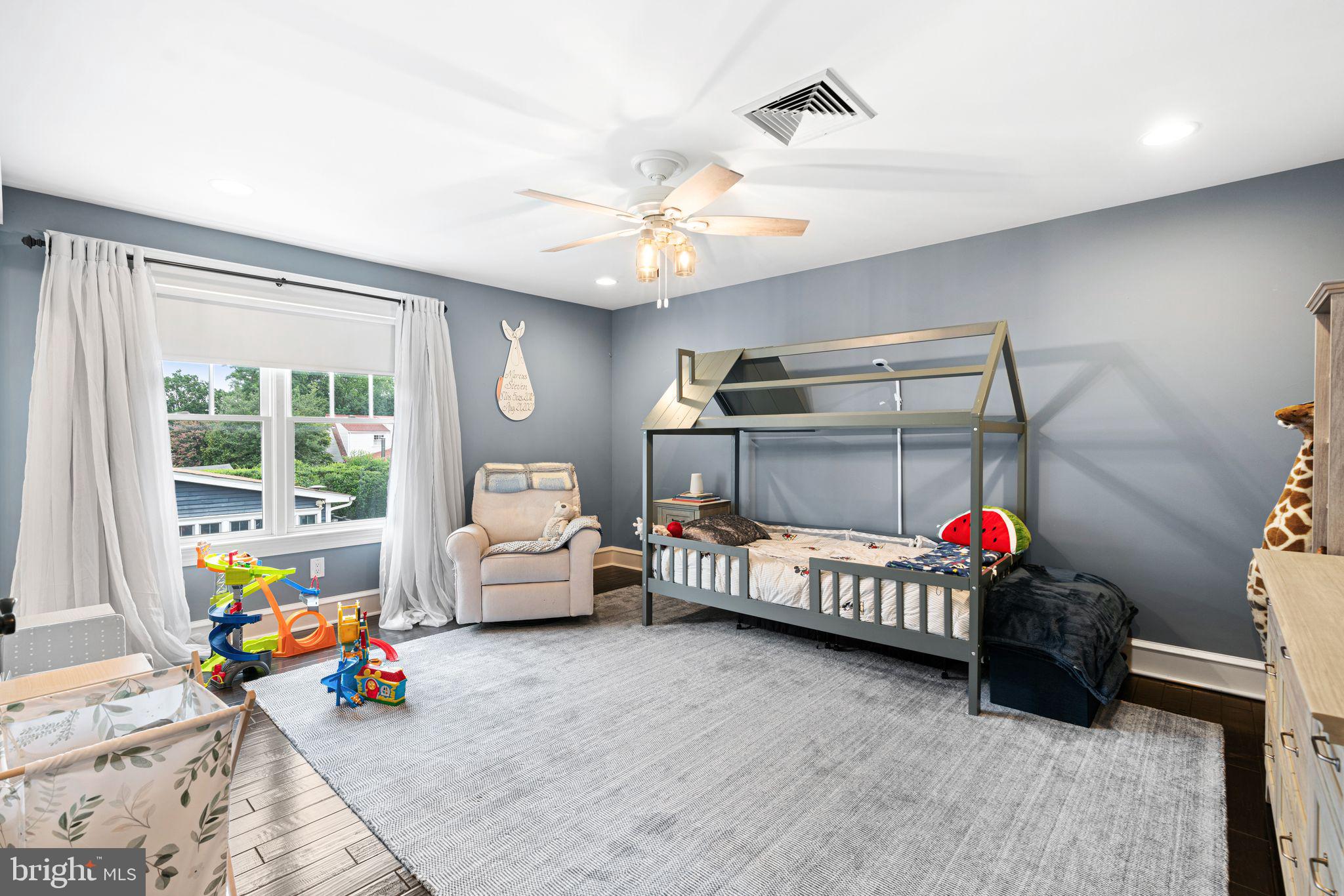 415 Washington Avenue Haddonfield, NJ 08033 - Photo 29 of 51 a bedroom with bed and window